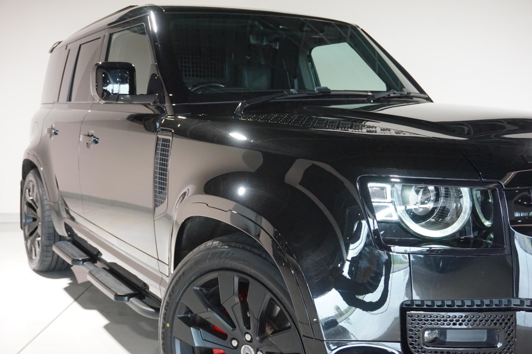 Land Rover Defender 110 3.0 D300 MHEV X-Dynamic HSE Hard Top SUV 5dr Diesel Auto 4WD MWB Euro 6 (s/s) (300 ps)